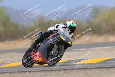 media/Sep-10-2022-SoCal Trackdays (Sat) [[a5bf35bb4a]]/Turn 6 (1140am)/